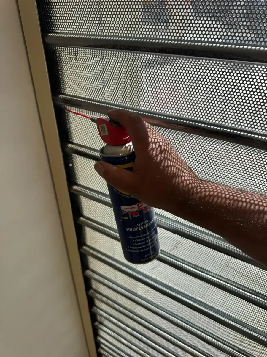 Entretien et maintenance de rideau métallique à Marseille 12